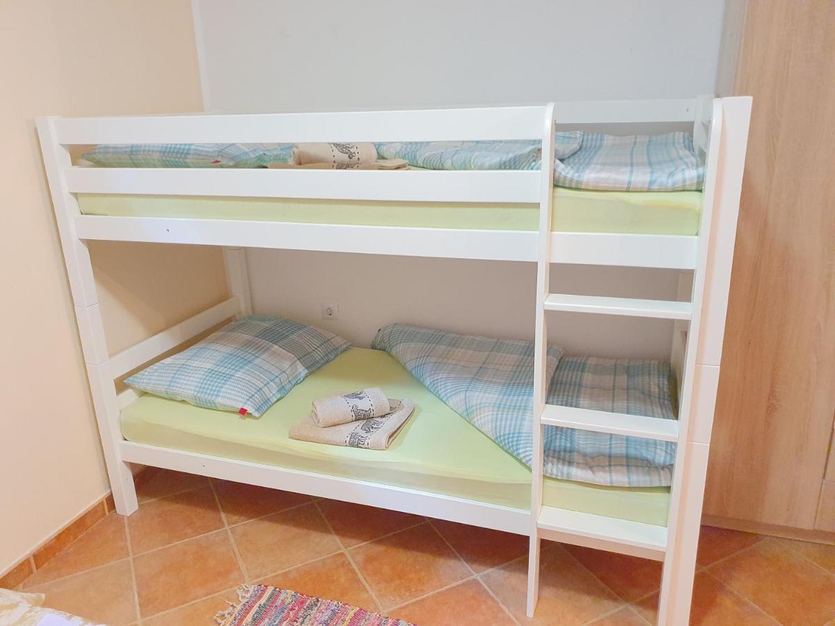 코스트레나 Studio Apartman Marti 아파트 외부 사진