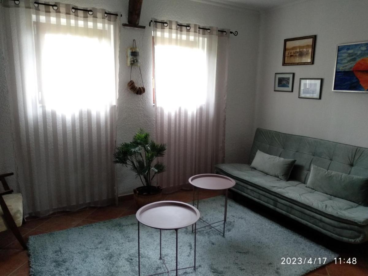 코스트레나 Studio Apartman Marti 아파트 외부 사진